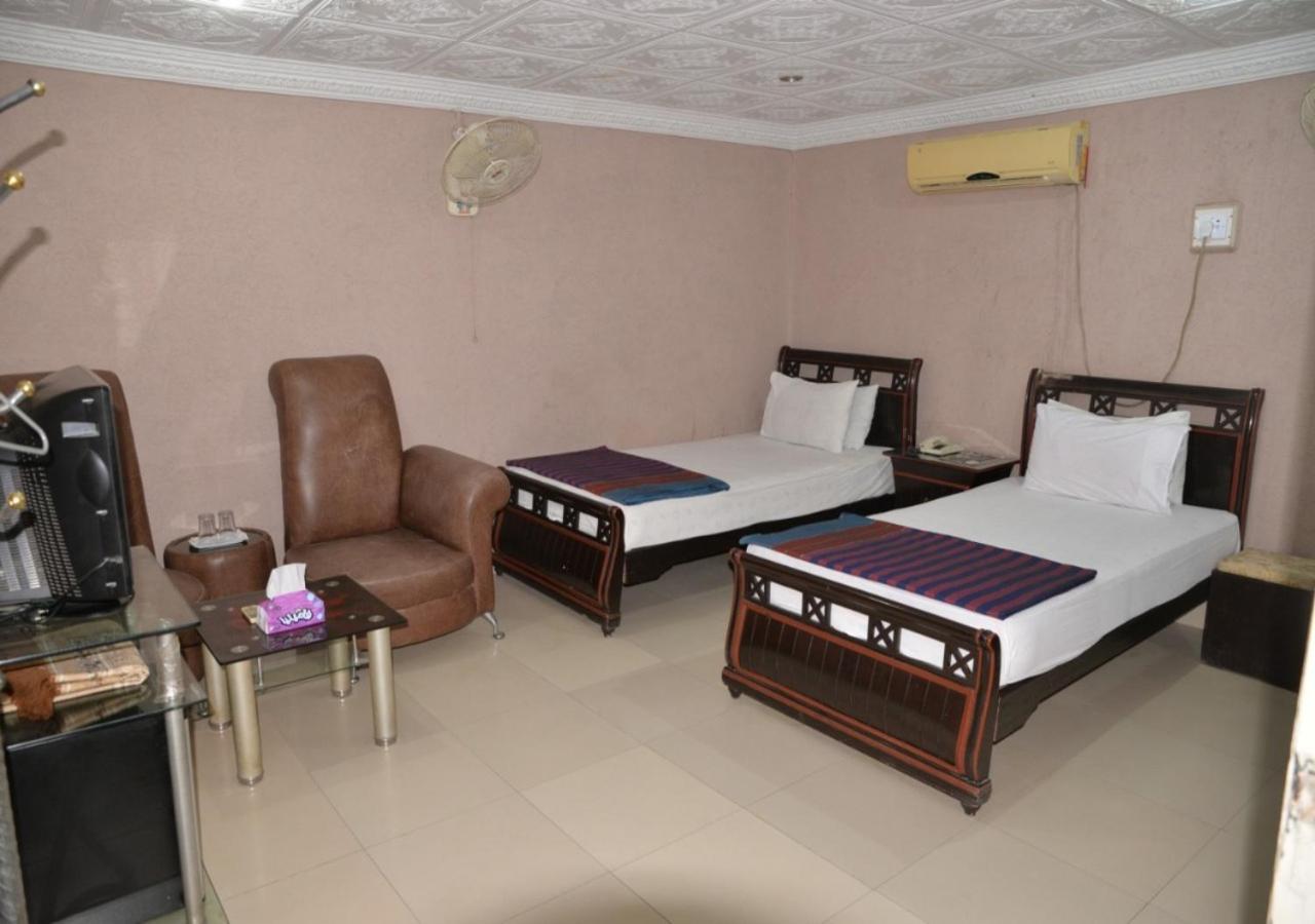 Step Inn Hotel Sukkur Exterior photo